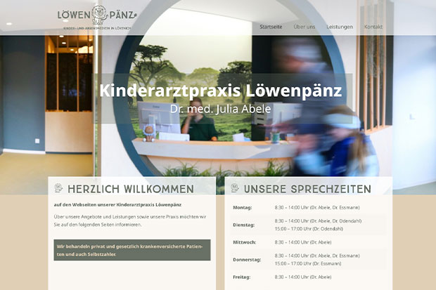 Webseite der Kinderarztpraxis Löwenpänz mit Informationen zu Öffnungszeiten und einem freundlichen Empfangsbereich.
